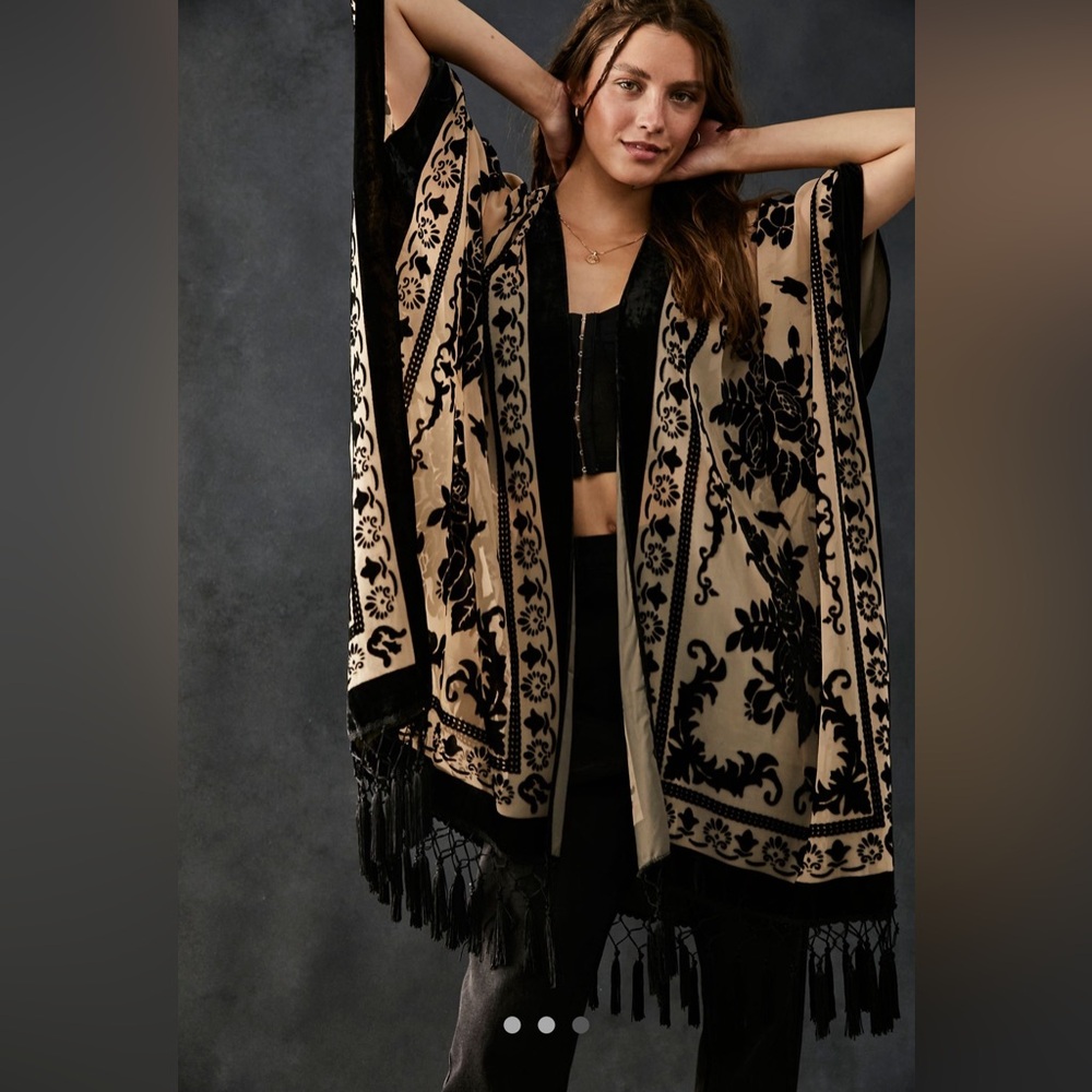Free People / Nightbird Burnout Kimono / One Size